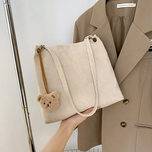 Grand sac cabas en velours côtelé beige pour femme avec pendentif ours en peluche marron