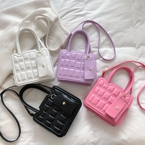 Women Quilted Chocolate Style Shoulder Bag With Mini Pouch Polyester Embossed Handbag Crossbody Bag For Everyday Casual Fashion