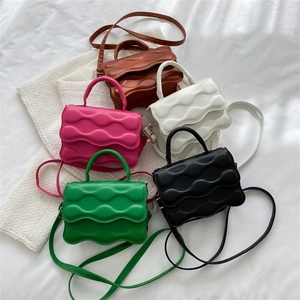 Women's Mini Wave Quilted Shoulder Bag Elegant PU Leather Crossbody Handbag With Round Handle Fashion Small Square Bag