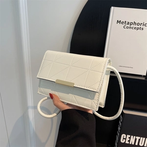 Women Minimalist PU Leather Small Square Bag Geometric Quilting Gold Buckle Crossbody Shoulder Bag Urban Fashion Messenger