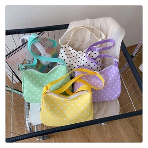 Polkadot nylon schoudertassen in mint, geel en lila met verstelbare riemen