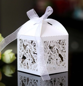 Butterfly Laser Cut Wedding Candy Box Elegant Pearlescent Paper Gift Case Ribbon Favor For Party Birthday Romantic Celebration