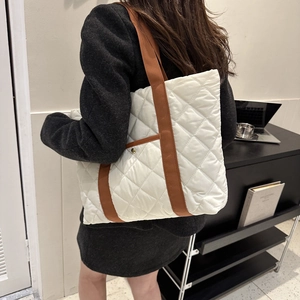 White quilted large capacity oxford tote bag with brown straps for women casual style