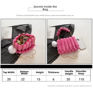 Size chart showing 22cm width and 15cm height for this pink plush faux fur crossbody bag