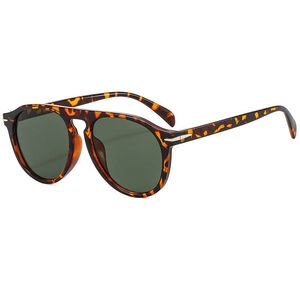 Retro round tortoiseshell sunglasses with double bridge and dark green lenses for men and women