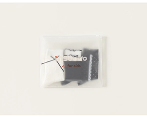 Three-pair set of girls' cotton socks with lace and dots in a frosted zipper bag
