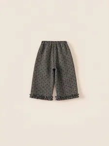 Girls gray heart print trousers with elastic waist and stylish ruffled hem for kids