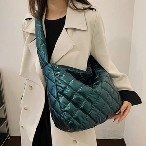 Women Large Capacity Quilted Puffer Tote Bag Metallic Shiny PU Leather Crossbody Shoulder Bag Lightweight Commuting Handbag