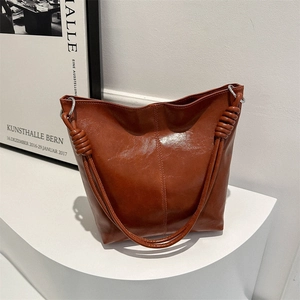 Women Retro PU Leather Shoulder Bag Large Capacity Minimalist Hobo Tote Bag Slouchy Style Fashion Daily Commuter Handbag
