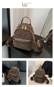 Détails du sac à dos minimaliste marron café avec double fermeture éclair et daim chic