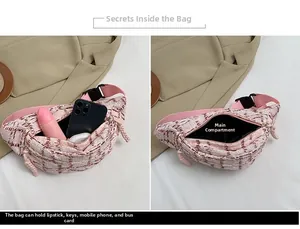 Detailansicht des Hauptfachs einer rosa karierten Tweed-Crossbody-Brusttasche