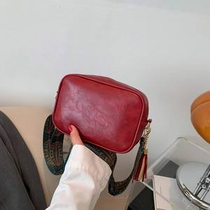 Vintage PU Leather Small Square Crossbody Bag For Women Fashion Tassel Shoulder Bag With Ethnic Style Wide Jacquard Strap