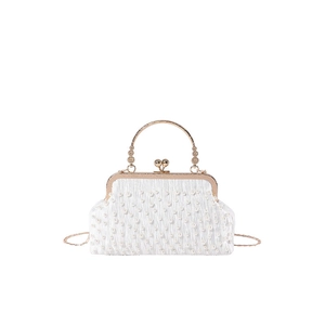 Sac de soirée en satin ivoire avec perles blanches, poignée dorée et bandoulière