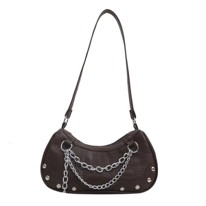 Sac sous le bras marron foncé motif pierre avec chaînes argentées et clous rétro