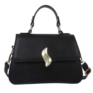 Sac à main classique en cuir noir pour femmes avec boucle métallique dorée en forme de S