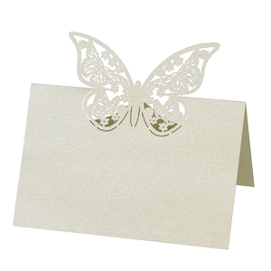 Marque-places papillon 3D en papier perlé découpé au laser pour décoration de mariage