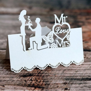 Marque-places de Mariage Découpés au Laser Mr And Mrs Amour Cœur Silhouette de Demande en Mariage Papier Perlé pour Banquet