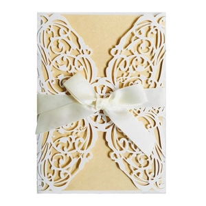 Elegante Schmetterling Lasergeschnittene Hochzeitseinladungen Perlmuttpapier Grußkarten Mit Satin Bogen Für Hochzeitsfeier Zubehör