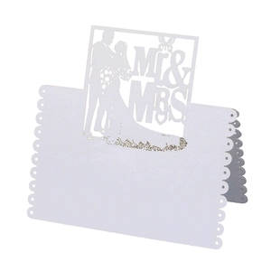 Laser Cut Butterfly Mr And Mrs Wedding Place Cards Pearlescent Paper Hollow Out Bride And Groom Table Name Cards For Celebration Parties