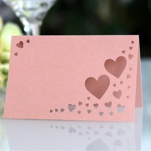 Heart Hollowed Pearlescent Paper Wedding Place Cards Laser Cut Table Name Cards For Banquet Party Reception Dinner Decoration