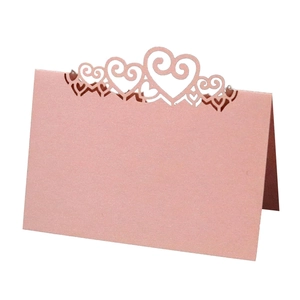 Lasergeschnittene Schmetterling Herz Tischkarten Perlmuttpapier Hohl Ausklappbare Namenskarten Für Hochzeit Party Tischdeko Bankett