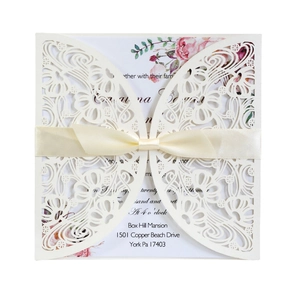 European Laser Cut Wedding Invitation Cards Pearl Paper Hollow Flower Pattern Greeting Card With Envelope Ribbon For Party Anniversary Wedding Ceremony