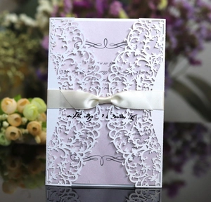 Laser Cut Wedding Invitation Card With Lace Hollow Design Artificial Pearl Paper Invitation For Wedding Bridal Shower Party Decoration