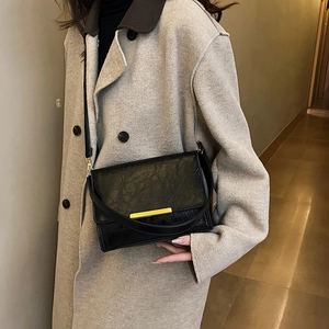 Fashion Women PU Leather Shoulder Bag Vintage Wrinkle Texture Crossbody Bag Gold Metal Buckle Square Purse Bag