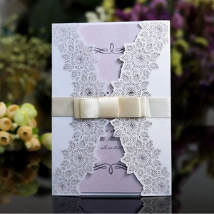 Elegant Laser Cut Wedding Invitation Cards Artificial Pearl Paper Hollow Floral Lace Bow Invitations For Valentine Engagement Party