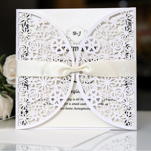 European Style White Laser Cut Wedding Invitation Card Set Pearlescent Paper Hollow Rose Flower Design Bow For Marriage