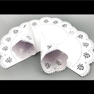 Laser Cut Rose Lace Paper Confetti Cones For Wedding Petals Candy Flower Holder Hollow Scalloped Edge Party Decoration