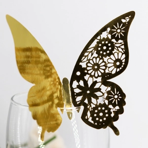 3D Laser Cut Butterfly Place Cards Pearl Paper Wine Glass Cards Hollow Floral Design For Wedding Party Banquet Table Decoration