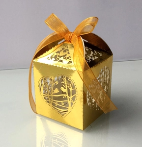 Romantic Laser Cut Hollow Out Heart Birds Candy Box Pearlescent Paper Gift Packaging With Ribbon For Wedding Party Favor Celebration Box