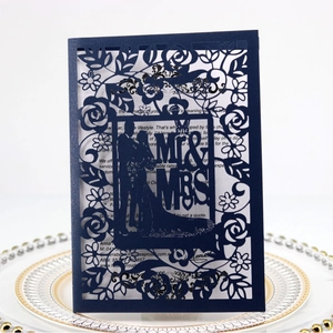 Carte d'Invitation de Mariage Découpe Laser Style Européen Papier Perlé Rose Floral Mr And Mrs Cartes de Vœux pour Célébration