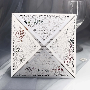 Cartes d'Invitation de Mariage Élégantes Découpées au Laser en Papier Perlé avec Design Floral pour Banquet et Fête