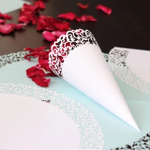 White laser-cut lace cone for wedding flower petals and party confetti decoration
