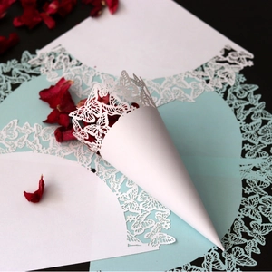 Laser Cut Butterfly Paper Confetti Cones For Wedding Party Decoration Hollow Petal Holder Candy Gift Packaging Cones