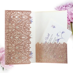 Luxuriöse Lasergeschnittene Einladungskarten Blumenmuster Elegantes Glitzer Perlglanzpapier Hochzeitseinladungen Für Party Bankett Europäischer Stil