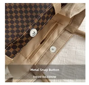 Dettaglio della chiusura magnetica e della tasca interna con cerniera della borsa vintage