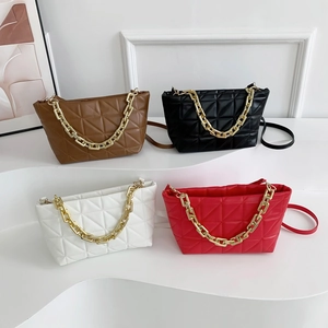 Women Quilted Rhombic Chain Shoulder Bag Retro PU Leather Crossbody Handbag With Gold Chain Strap Commuting Square Bag