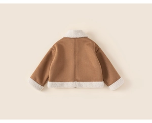 Rückansicht braune Wildlederjacke für Mädchen mit weißem Kunstpelzfutter und Plüschkragen