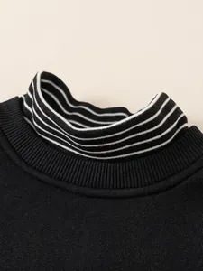 Boys' black long-sleeved sweatshirt with faux two-piece striped high collar detail