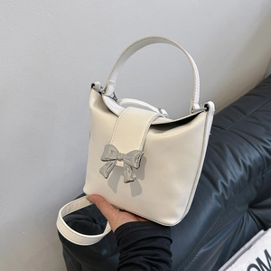 Women's cream white butterfly bow handbag with detachable shoulder strap for daily commuting