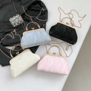 Women Vintage Pleated PU Leather Shoulder Bag With Metal Handle Gold Chain Crossbody Bag Elegant Kiss Lock Evening Clutch Bag