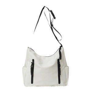 Sac fourre-tout blanc en nylon avec zips contrastés noirs et bandoulière réglable