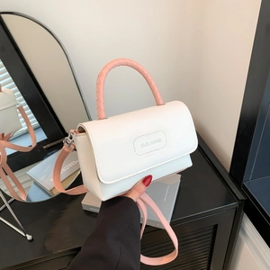Sac à Épaule Femme Similicuir Galet Avec Poignée Tressée Mode Urbaine Minimaliste Sac à Main Carré Bandoulière pour Quotidien