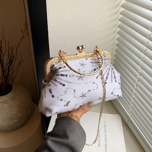 Elegant Chinese style white sequin star embroidery handbag with vintage gold metal kiss lock