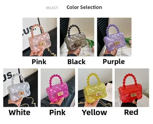 Palette de couleurs des mini sacs en gelée avec motif losange et poignées en perles