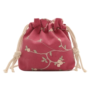 Sac seau bordeaux en coton et lin avec broderie florale élégante et cordon de serrage