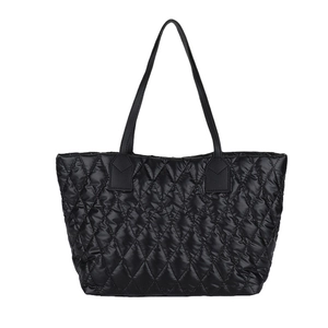 Grand sac fourre-tout noir matelassé avec motif à losanges et poignées robustes